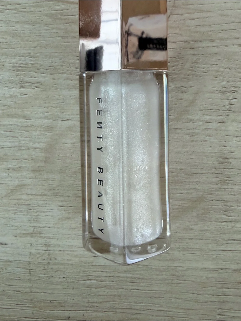 FENTY BEAUTY Gloss Bomb Lip Luminizer in Diamond Milk LIMITED EDWhite-Pearl